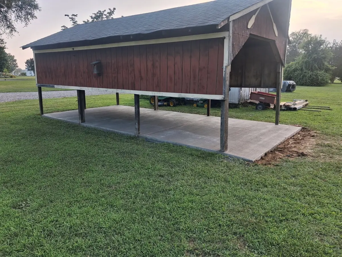 Concrete pad and slab project, photo 5 of 13