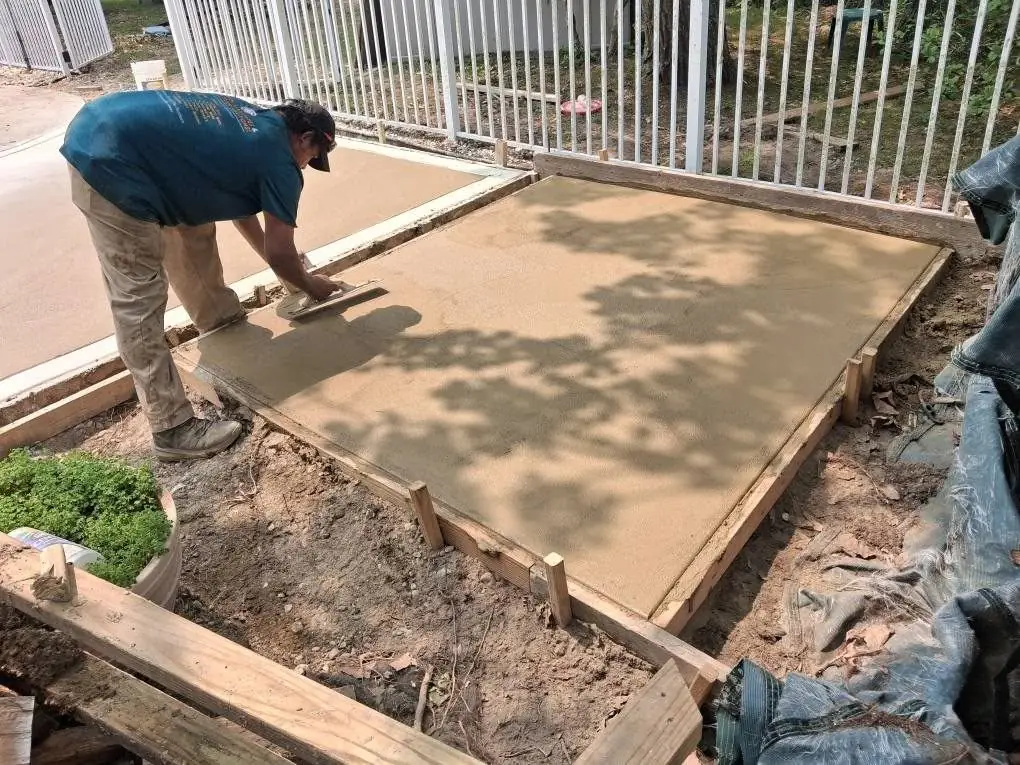 Pool deck construction, photo 7 of 8