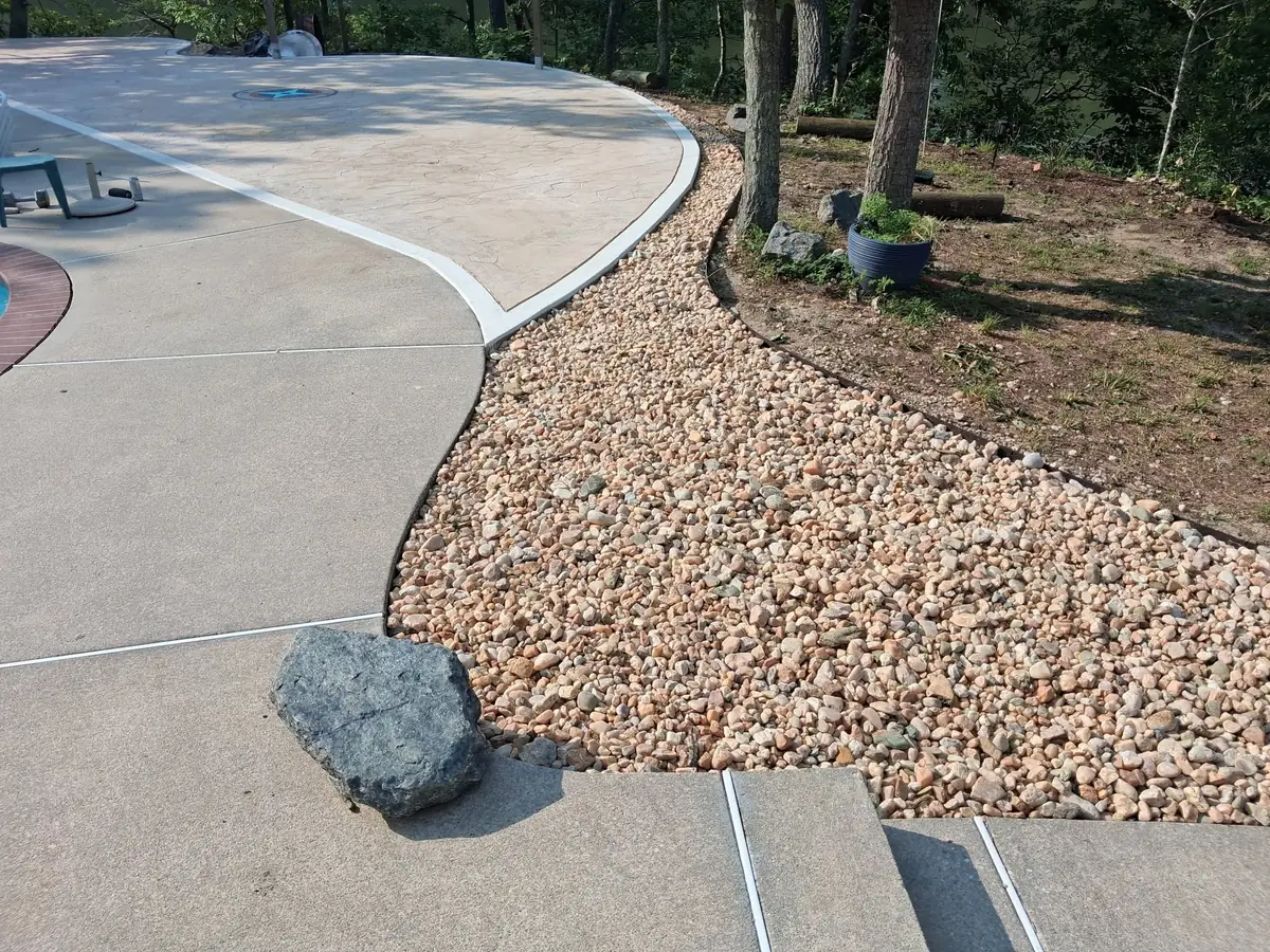 Completed decorative concrete pool deck, photo 13 of 26
