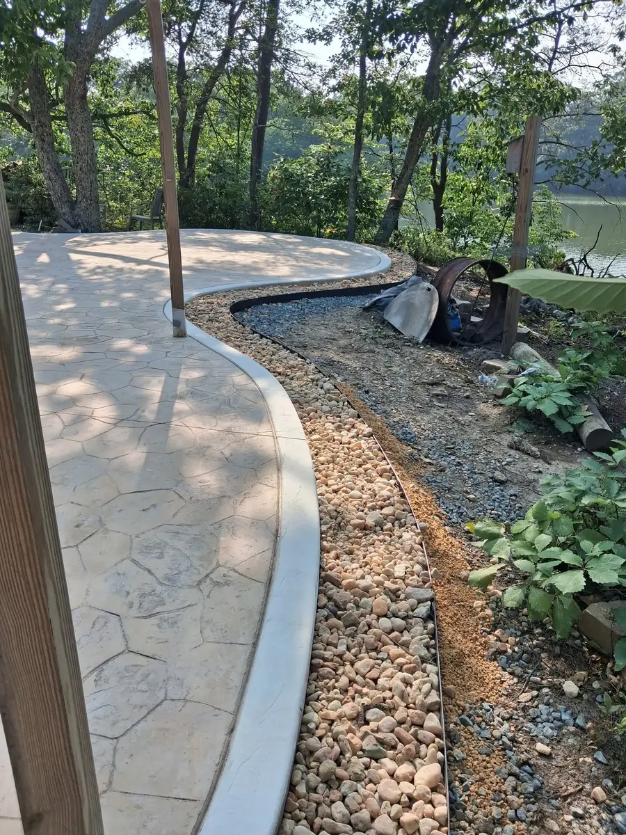 Completed decorative concrete pool deck, photo 14 of 26